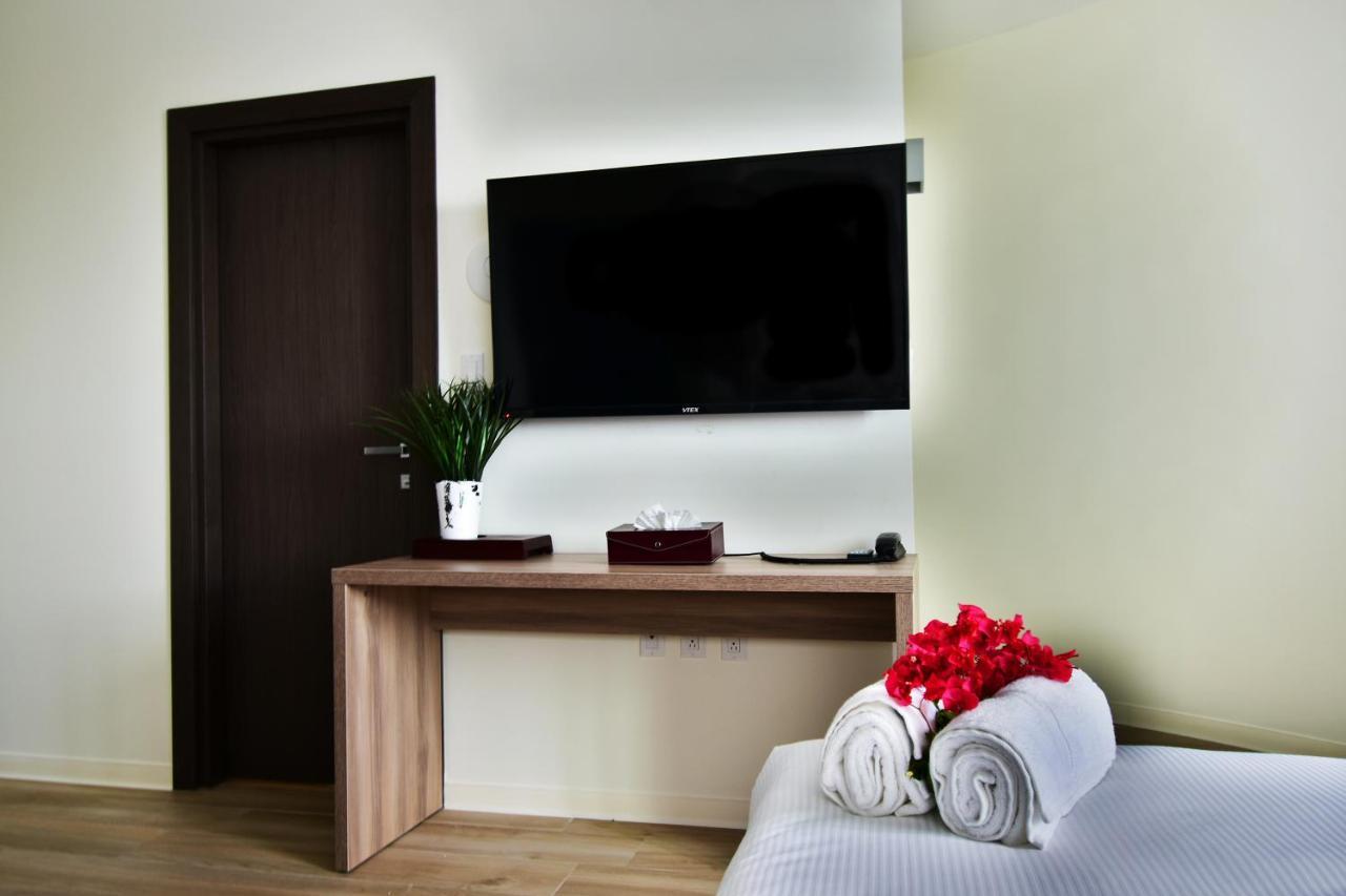 Hotel Adonis Cupecoy Simpson Bay Exterior foto